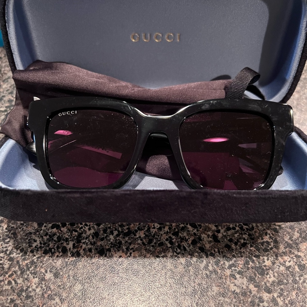 Gucci GG tinted sunglasses